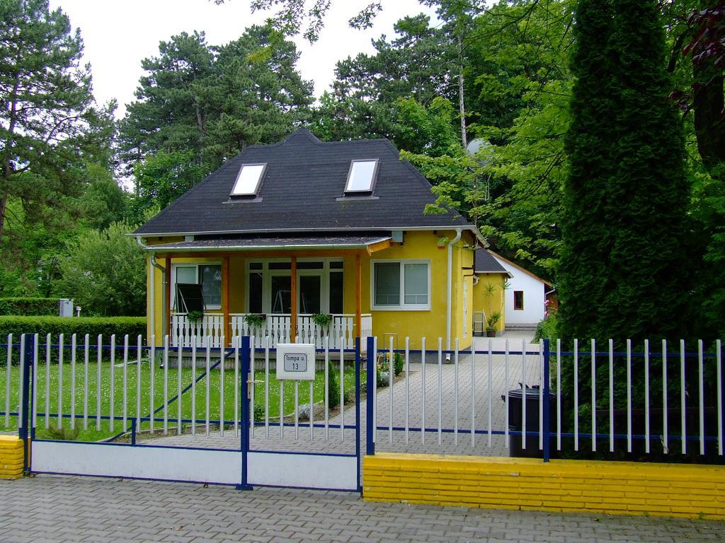 Relax Apartmans Balatonszárszó Extérieur photo